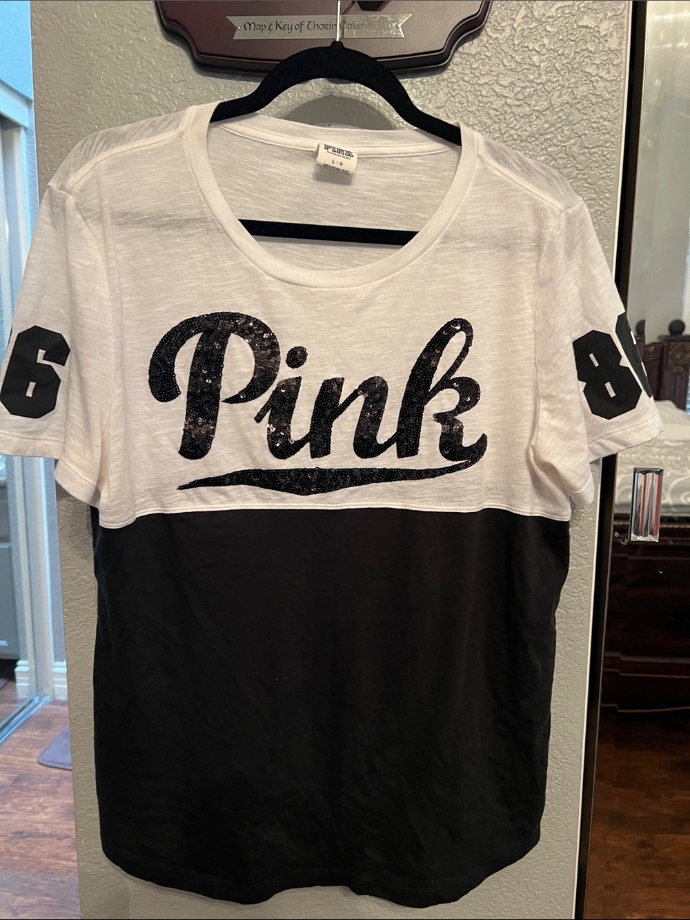 PINK Victoria's Secret Black and White Sequin Logo Colorblock Tee